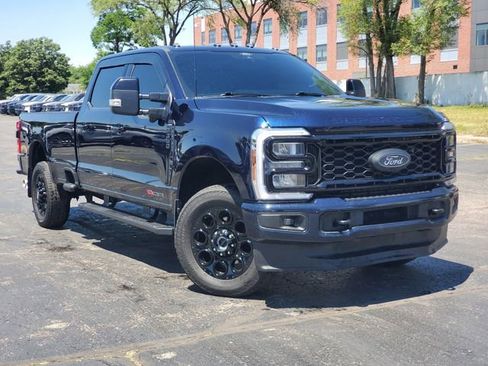 Used 2025 Ford F350 Lariat w/ Black Appearance Package AWD/4WD image 31