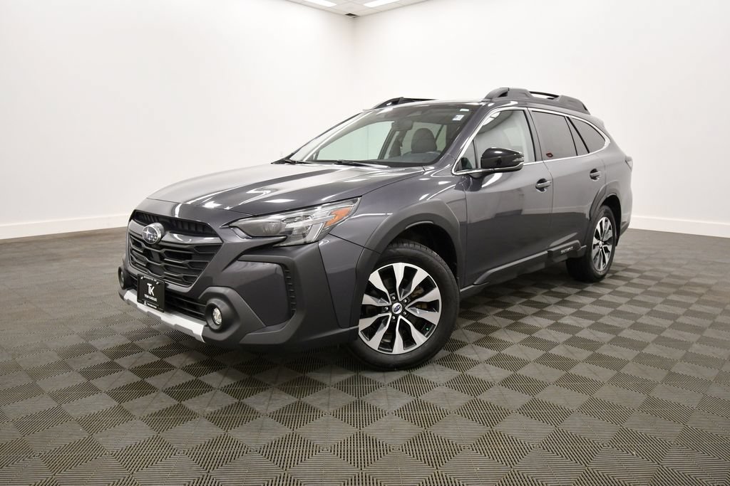 Used 2024 Subaru Outback Limited AWD/4WD image 2