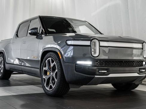 Used 2022 Rivian R1T Adventure image 1