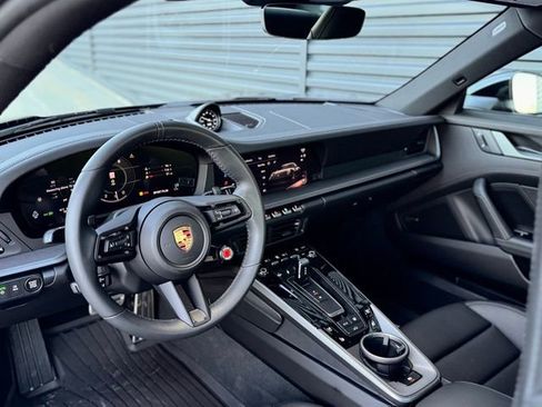 New 2026 Porsche 911 Carrera 4S image 4