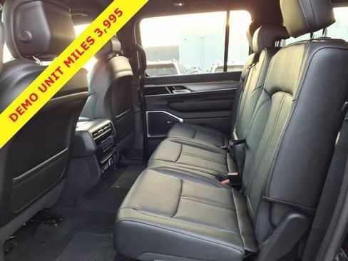 New 2026 Jeep Grand Wagoneer Limited w/ 8-Passenger Seating Package AWD/4WD image 14