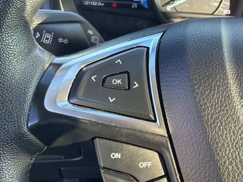 Used 2024 Ford Edge SEL w/ Convenience Package image 32