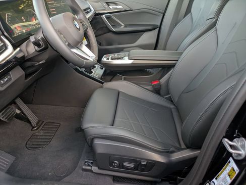 New 2026 BMW X2 xDrive28i AWD/4WD image 12