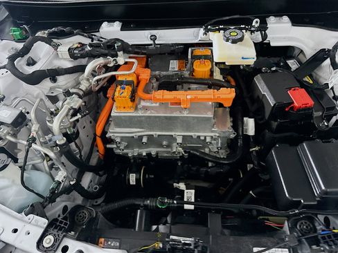 Used 2025 Honda Prologue EX image 32