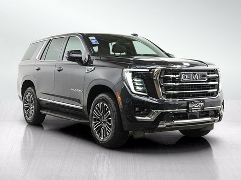 Used 2025 GMC Yukon Elevation AWD/4WD image 7