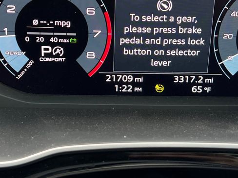 Used 2022 Audi Q3 2.0T Premium w/ Convenience Package image 27