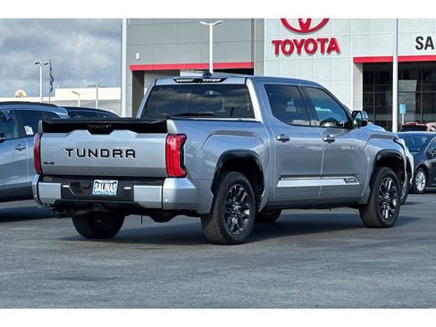 Used 2022 Toyota Tundra Platinum image 4