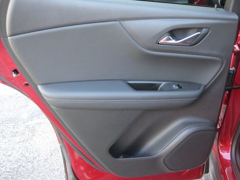 Used 2019 Chevrolet Blazer LT FWD image 28