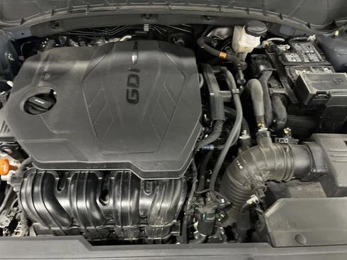 Used 2025 Hyundai Tucson SE image 32