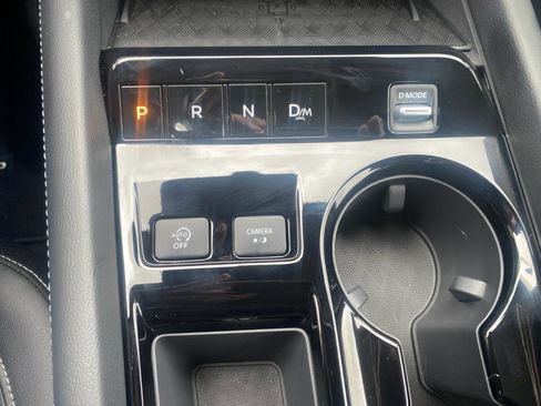 Used 2025 Nissan Murano SV AWD/4WD image 18