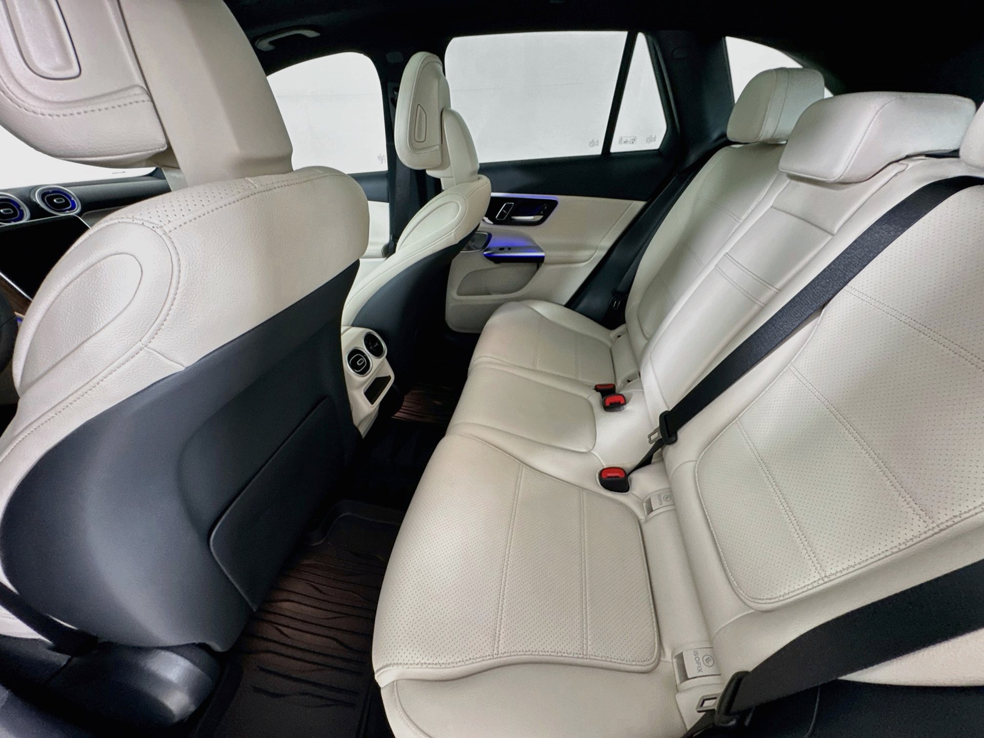 Certified 2026 Mercedes-Benz GLC 300 image 27