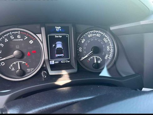 Used 2023 Toyota Tacoma TRD Off-Road w/ Black Out Package (TMS) image 4