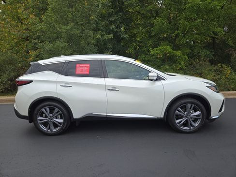 Certified 2024 Nissan Murano Platinum w/ Cargo Package image 3