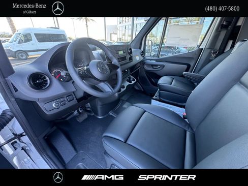 New 2025 Mercedes-Benz Sprinter 2500 image 18