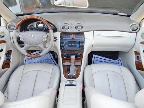 Used 2008 Mercedes-Benz CLK 350 Cabriolet image 19