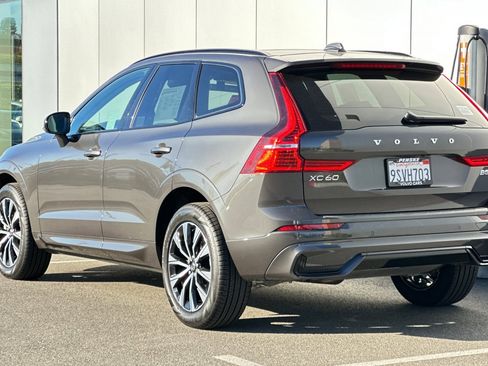 Used 2025 Volvo XC60 B5 Core w/ Protection Package Premier image 3