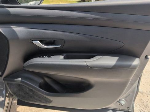 Used 2025 Hyundai Santa Cruz SEL FWD image 32
