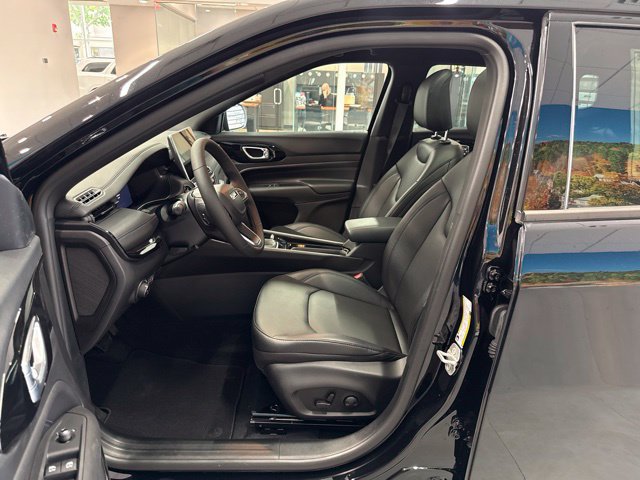 New 2026 Jeep Compass Limited w/ Sun, Sound & Navigation Group AWD/4WD image 28