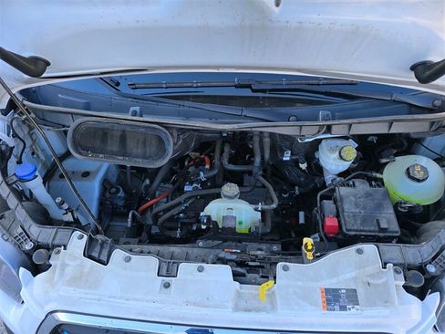 Used 2022 Ford E-Transit Medium Roof RWD image 35