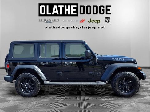 Used 2021 Jeep Wrangler Unlimited Sport AWD/4WD image 28