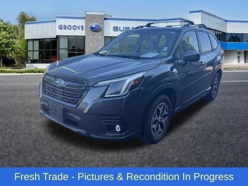 Certified 2024 Subaru Forester Premium AWD/4WD image 1