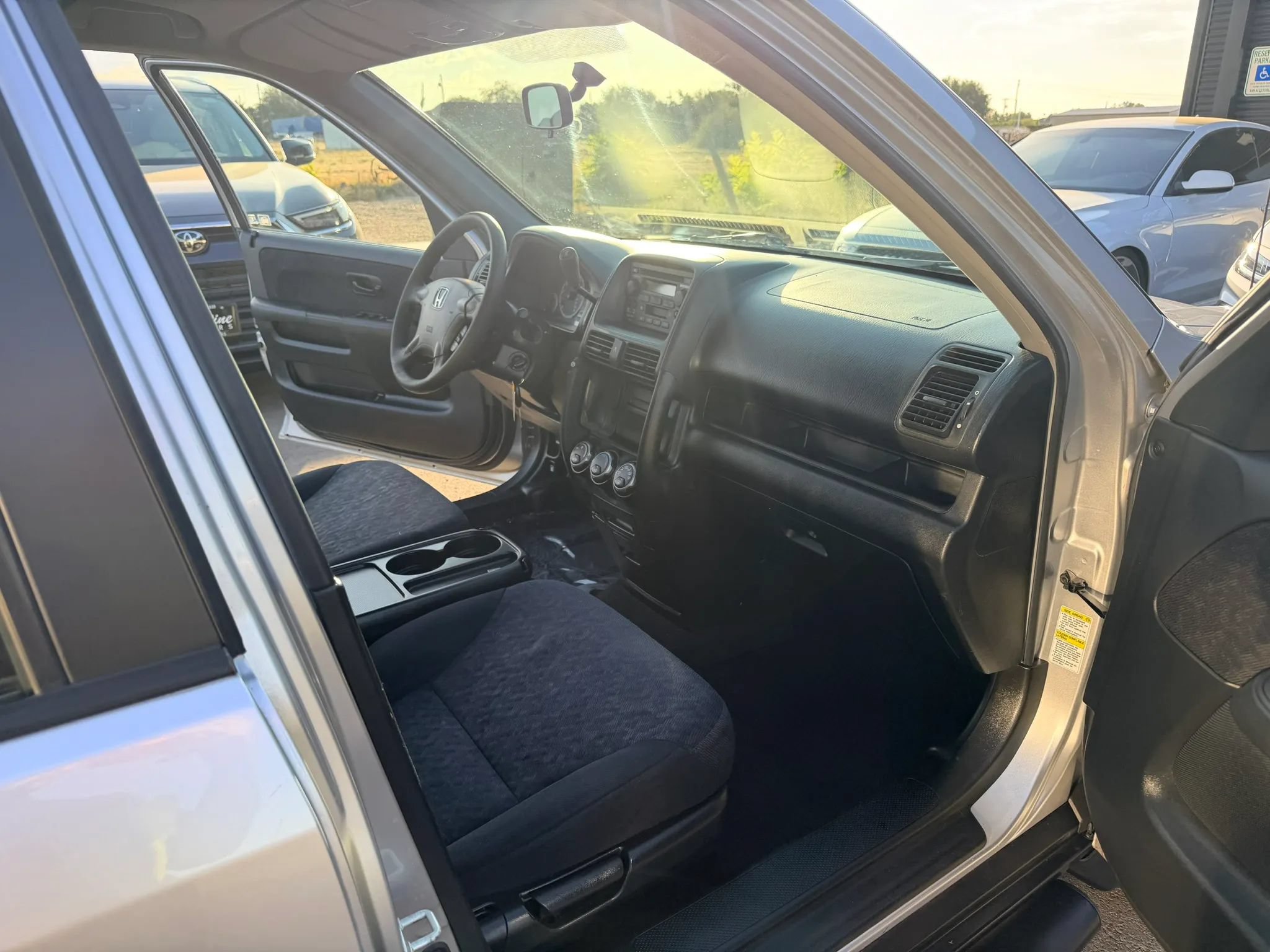 Used 2006 Honda CR-V LX image 17