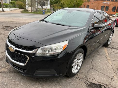 Used 2016 Chevrolet Malibu LT w/ Power Convenience Package FWD image 7