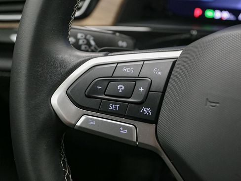 Used 2024 Volkswagen Atlas SE w/ Black Wheel Package image 35