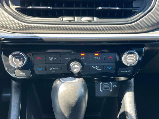 Certified 2024 Jeep Compass Trailhawk w/ Trailhawk Convenience Group AWD/4WD image 36