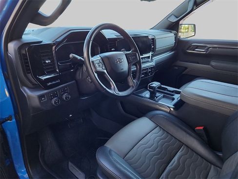 Used 2023 Chevrolet Silverado 1500 ZR2 w/ Technology Package image 25