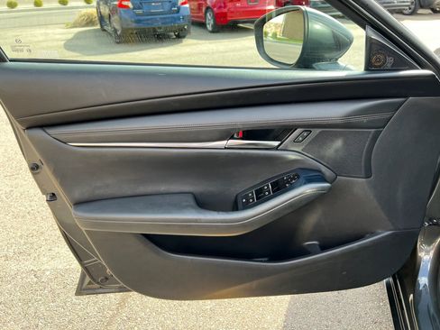 Used 2019 MAZDA MAZDA3 Sedan w/ Select Package image 22