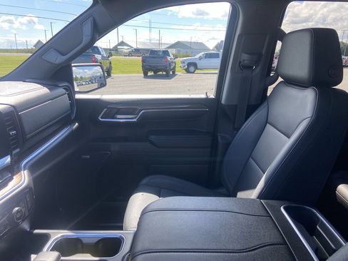 Certified 2023 Chevrolet Silverado 1500 RST w/ Convenience Package II AWD/4WD image 17