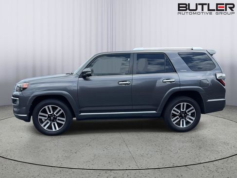 Used 2015 Toyota 4Runner Limited AWD/4WD image 2
