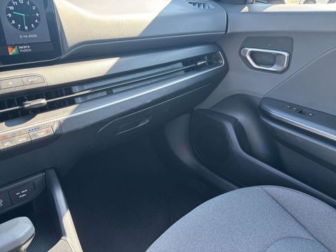 Used 2025 Kia K4 FWD image 34