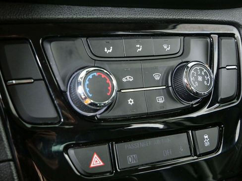 Used 2017 Buick Encore Preferred FWD image 17