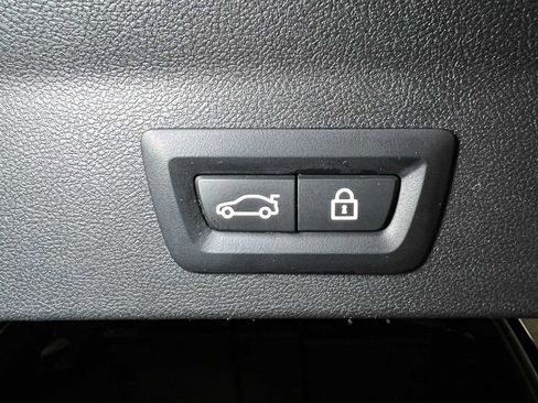 Used 2022 BMW X3 xDrive30i w/ Convenience Package image 18