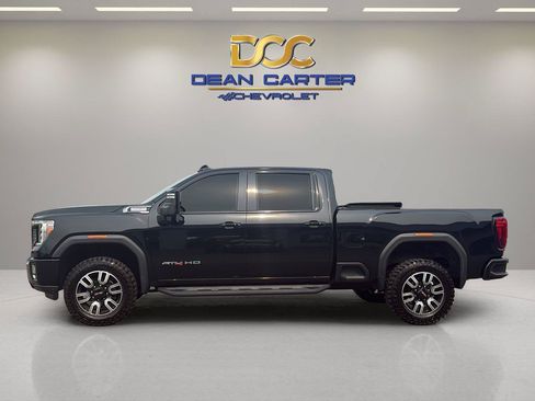 Used 2022 GMC Sierra 2500 AT4 AWD/4WD image 2