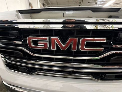 Used 2024 GMC Sierra 1500 SLT image 61