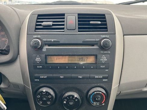 Used 2010 Toyota Corolla LE image 15