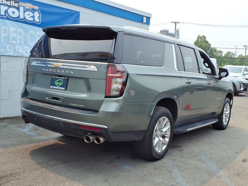 Used 2023 Chevrolet Suburban Premier AWD/4WD image 6