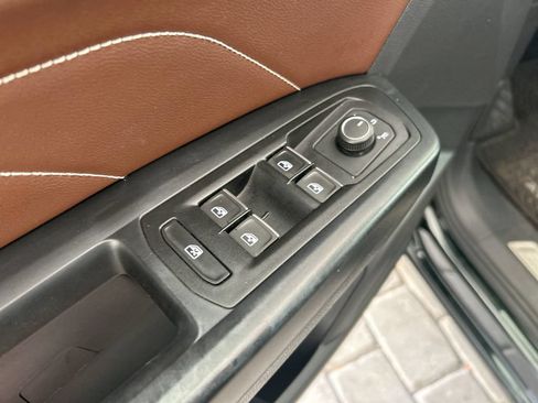 Used 2021 Volkswagen Atlas SE FWD image 11