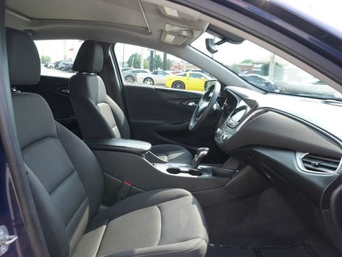 Used 2022 Chevrolet Malibu LT FWD image 28