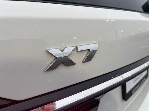 Used 2023 BMW X7 M60i image 12