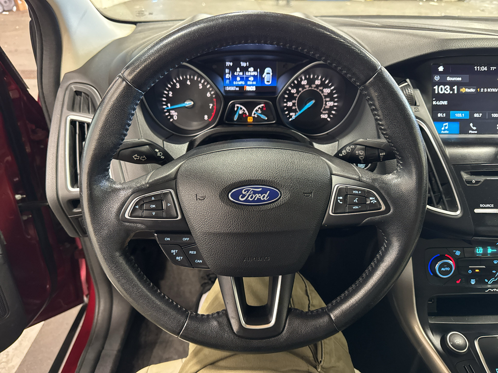 Used 2016 Ford Focus Titanium FWD image 23