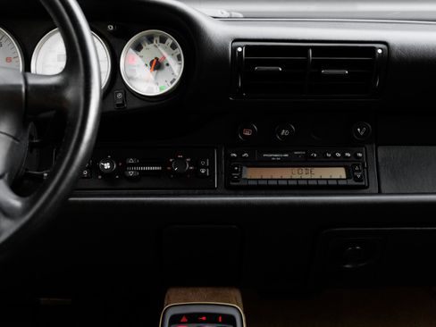 Used 1996 Porsche 911 Carrera 4S AWD/4WD image 24
