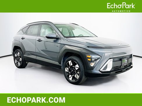 Used 2025 Hyundai Kona SEL image 1