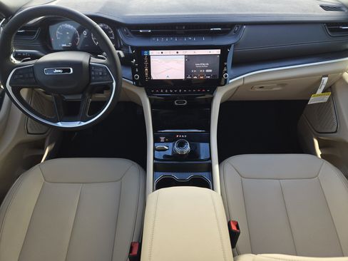 New 2026 Jeep Grand Cherokee Limited image 21