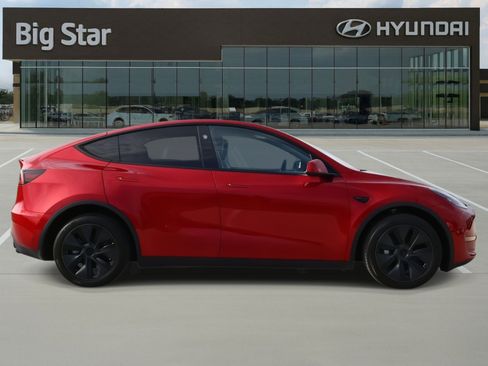 Used 2024 Tesla Model Y Long Range image 5