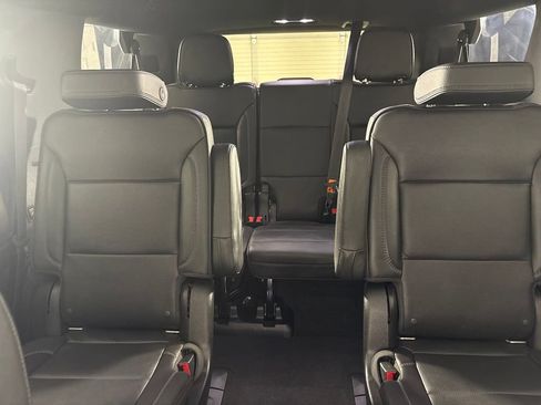Used 2021 GMC Yukon Denali w/ Denali Premium Package RWD image 46