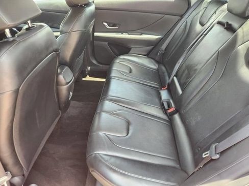 Used 2024 Hyundai Elantra Limited FWD image 28